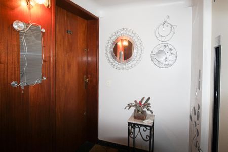 Apartamento para alugar com 94m², 3 quartos e 2 vagas Apartamento para alugar com 94m², 3 quartos e 2 vagasHall
