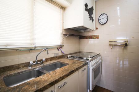 Apartamento para alugar com 94m², 3 quartos e 2 vagas Apartamento para alugar com 94m², 3 quartos e 2 vagasCozinha