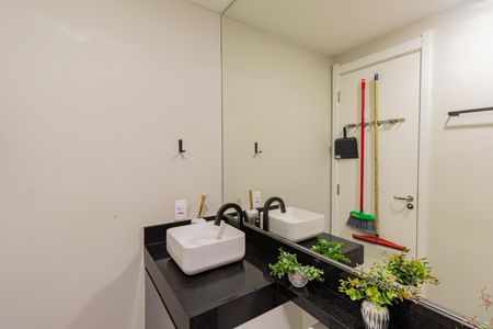 Apartamento para alugar com 27m², 1 quarto e sem vaga Apartamento para alugar com 27m², 1 quarto e sem vagaBanheiro da Suíte