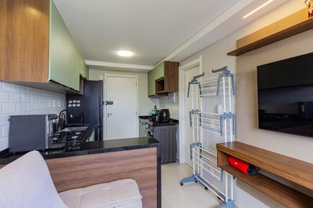 Sala/Cozinha de apartamento para alugar com 1 quarto, 27m² em Jardim Mirante, São Paulo