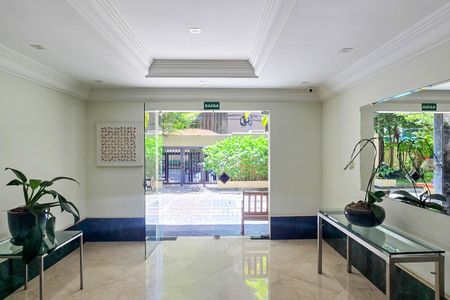 Apartamento à venda com 72m², 2 quartos e 2 vagas Apartamento à venda com 72m², 2 quartos e 2 vagasHall de entrada