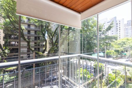 Apartamento à venda com 72m², 2 quartos e 2 vagas Apartamento à venda com 72m², 2 quartos e 2 vagasVaranda