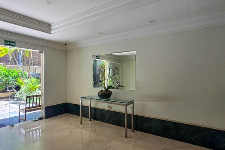 Apartamento à venda com 72m², 2 quartos e 2 vagas Apartamento à venda com 72m², 2 quartos e 2 vagasHall de entrada