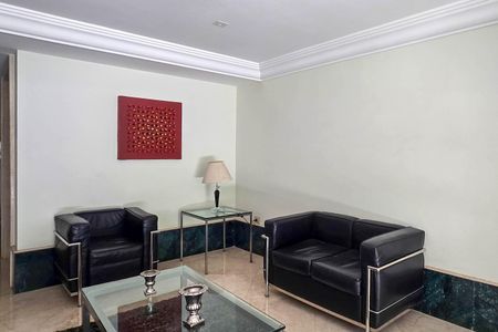 Apartamento à venda com 72m², 2 quartos e 2 vagas Apartamento à venda com 72m², 2 quartos e 2 vagasHall de entrada