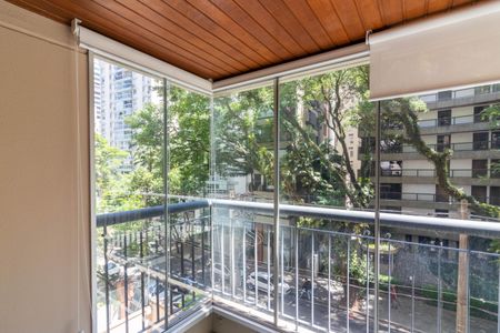 Apartamento à venda com 72m², 2 quartos e 2 vagas Apartamento à venda com 72m², 2 quartos e 2 vagasVaranda