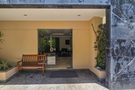 Apartamento à venda com 72m², 2 quartos e 2 vagas Apartamento à venda com 72m², 2 quartos e 2 vagasEntrada