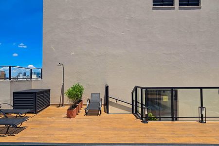 Apartamento à venda com 72m², 2 quartos e 2 vagas Apartamento à venda com 72m², 2 quartos e 2 vagasÁrea comum - Piscina