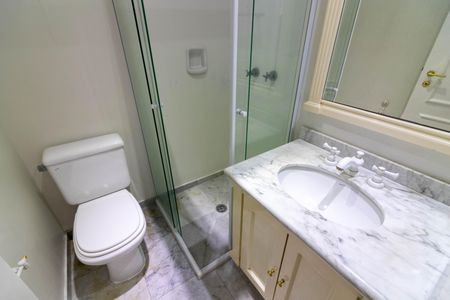 Apartamento à venda com 72m², 2 quartos e 2 vagas Apartamento à venda com 72m², 2 quartos e 2 vagasBanheiro