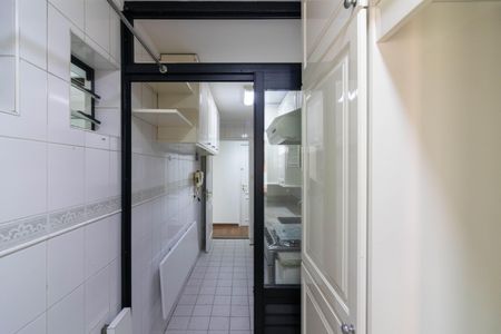 Apartamento à venda com 72m², 2 quartos e 2 vagas Apartamento à venda com 72m², 2 quartos e 2 vagasÁrea de Serviço