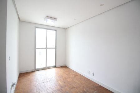 Sala de apartamento para alugar com 2 quartos, 52m² em Taquara, Rio de Janeiro