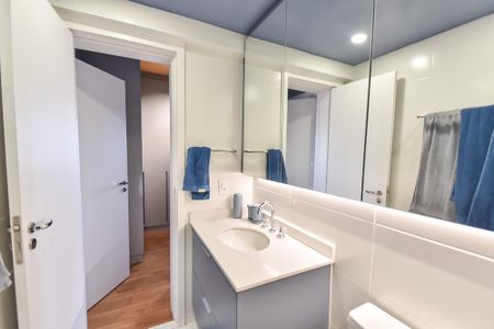 Apartamento à venda com 155m², 3 quartos e 2 vagasBanheiro da suíte 1