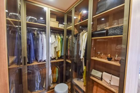 Apartamento à venda com 155m², 3 quartos e 2 vagasCloset da suíte 3