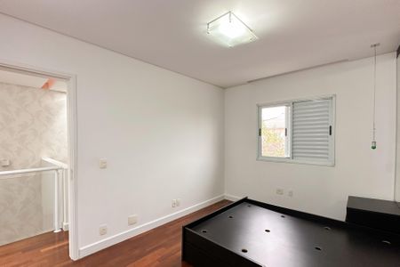 Casa de condomínio para alugar com 241m², 3 quartos e 4 vagas Casa de condomínio para alugar com 241m², 3 quartos e 4 vagasQuarto 1