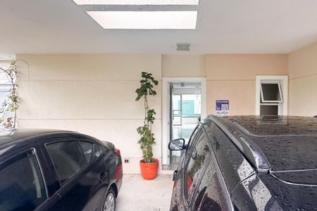 Casa de condomínio para alugar com 241m², 3 quartos e 4 vagas Casa de condomínio para alugar com 241m², 3 quartos e 4 vagasFachada da Casa