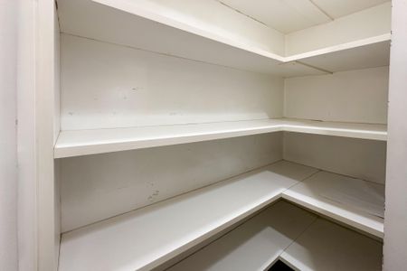 Casa de condomínio para alugar com 241m², 3 quartos e 4 vagas Casa de condomínio para alugar com 241m², 3 quartos e 4 vagasDespensa