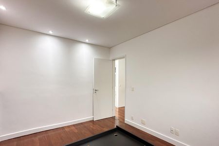 Casa de condomínio para alugar com 241m², 3 quartos e 4 vagas Casa de condomínio para alugar com 241m², 3 quartos e 4 vagasQuarto 1