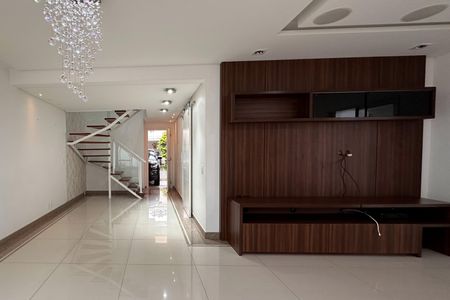 Sala de casa de condomínio para alugar com 3 quartos, 241m² em Dos Casa, São Bernardo do Campo