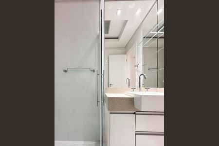 Casa de condomínio para alugar com 241m², 3 quartos e 4 vagas Casa de condomínio para alugar com 241m², 3 quartos e 4 vagasBanheiro da Suíte