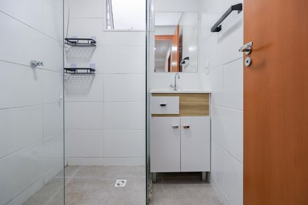 Apartamento para alugar com 46m², 2 quartos e 1 vaga Apartamento para alugar com 46m², 2 quartos e 1 vagaBanheiro