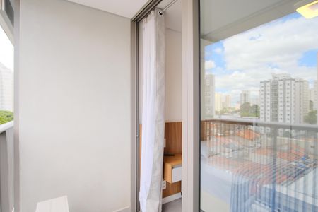 Varanda de kitnet/studio para alugar com 1 quarto, 20m² em Vila Gomes Cardim, São Paulo