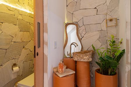 Apartamento à venda com 65m², 2 quartos e sem vaga Apartamento à venda com 65m², 2 quartos e sem vagaBanheiro da Suíte 1