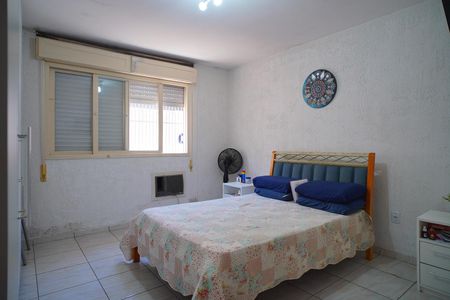 Quarto  2 de casa à venda com 3 quartos, 170m² em Jardim Sabará, Porto Alegre