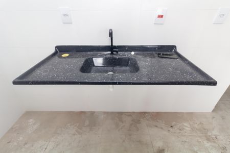 Sala/Cozinha de apartamento para alugar com 2 quartos, 38m² em Vila Jacuí, São Paulo