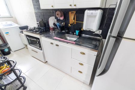 Apartamento para alugar com 42m², 2 quartos e sem vagaCozinha e Área de Serviço