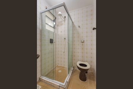 Banheiro de apartamento para alugar com 1 quarto, 45m² em Petrópolis, Porto Alegre