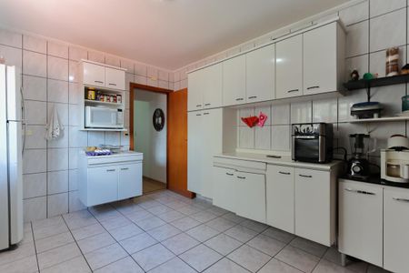 Casa à venda com 320m², 3 quartos e 2 vagasCasa 1 - Cozinha