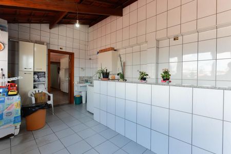 Casa à venda com 320m², 3 quartos e 2 vagasCasa 1 - Área de serviço