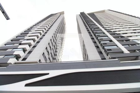 Apartamento para alugar com 68m², 2 quartos e 1 vagafachada