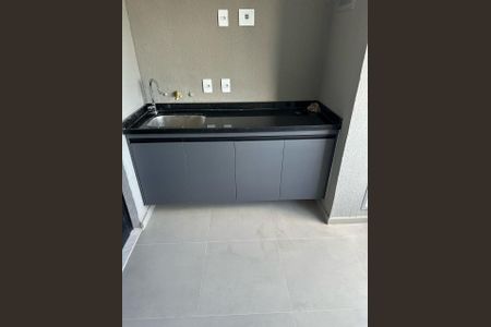 Apartamento para alugar com 68m², 2 quartos e 1 vagavaranda 