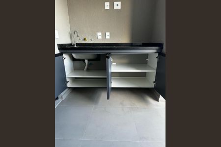 Apartamento para alugar com 68m², 2 quartos e 1 vagavaranda 