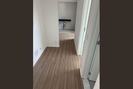 Apartamento para alugar com 68m², 2 quartos e 1 vagacorredor