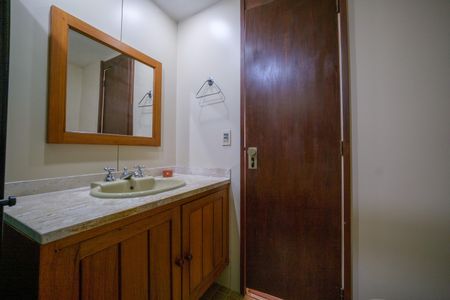 Apartamento à venda com 146m², 3 quartos e 2 vagasBanheiro Suite 2