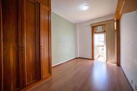 Apartamento à venda com 146m², 3 quartos e 2 vagasQuarto Suite
