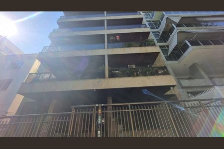 Apartamento à venda com 146m², 3 quartos e 2 vagasFachada