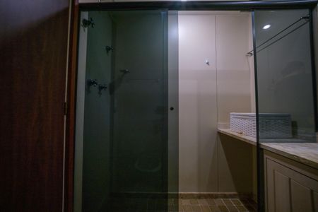 Apartamento à venda com 146m², 3 quartos e 2 vagasBanheiro Suite