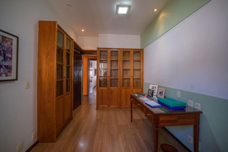 Apartamento à venda com 146m², 3 quartos e 2 vagasQuarto 3