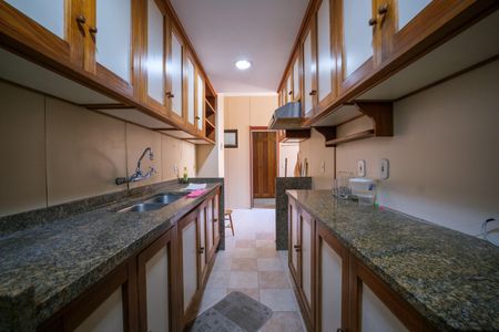 Apartamento à venda com 146m², 3 quartos e 2 vagasCozinha