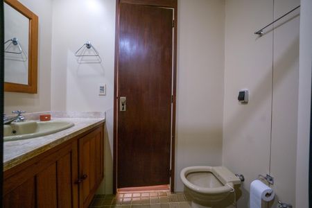 Apartamento à venda com 146m², 3 quartos e 2 vagasBanheiro Suite 2