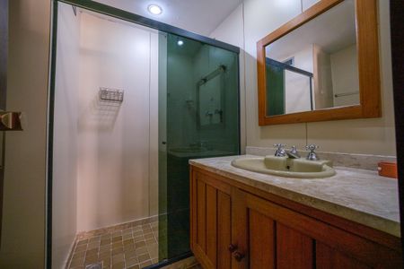 Apartamento à venda com 146m², 3 quartos e 2 vagasBanheiro Suite 2