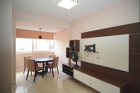 Sala de apartamento para alugar com 2 quartos, 70m² em Chácara das Pedras, Porto Alegre