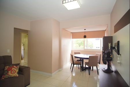 Sala de apartamento para alugar com 2 quartos, 70m² em Chácara das Pedras, Porto Alegre