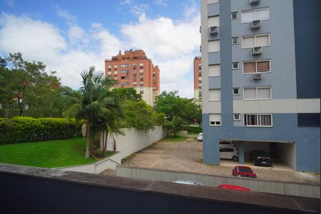Sala - Vista de apartamento para alugar com 2 quartos, 70m² em Chácara das Pedras, Porto Alegre