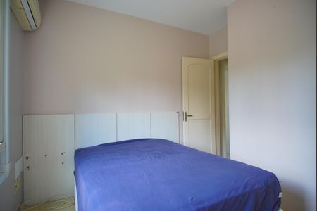 Quarto 1 de apartamento para alugar com 2 quartos, 70m² em Chácara das Pedras, Porto Alegre