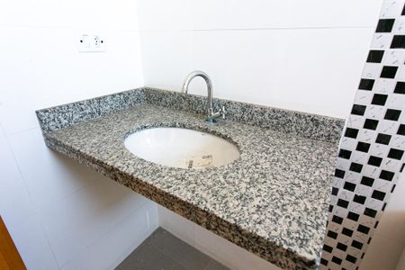 Apartamento à venda com 42m², 2 quartos e sem vagaBanheiro