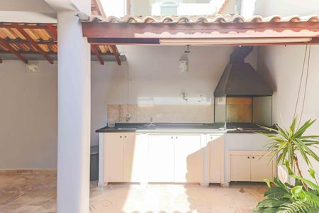 Casa para alugar com 166m², 3 quartos e 2 vagasChurrasqueira e Lavanderia