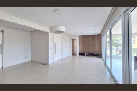 Sala de apartamento para alugar com 3 quartos, 134m² em Vila Romana, São Paulo